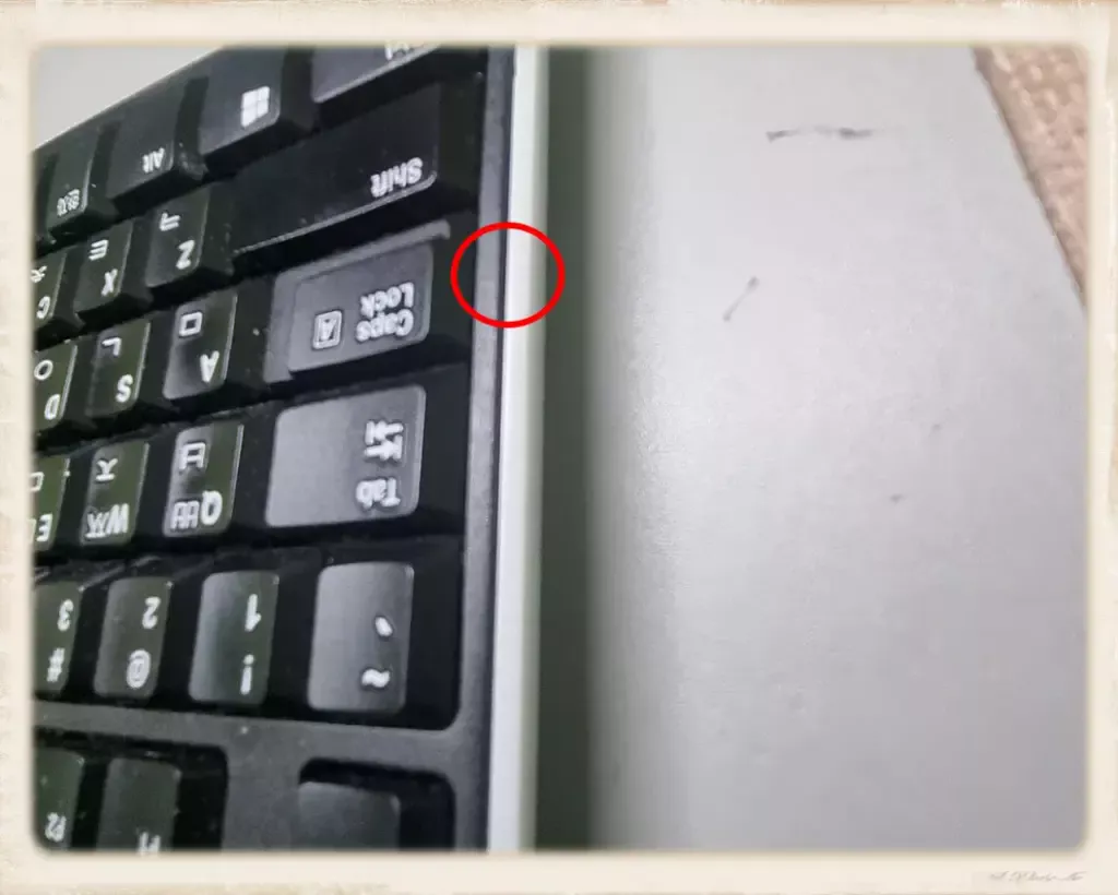 K270 로지텍 키보드 분해 윤활 작업 5 K270 로지텍 키보드 윤활 작업_05커버분리