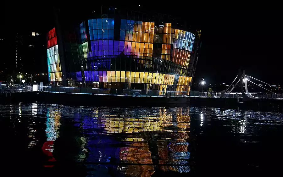 Discover Seoul Night View Powered by Smart Lighting technology Innovation 6 Seoul night view_Smart lighting technology2_2Environmental Adaptation
