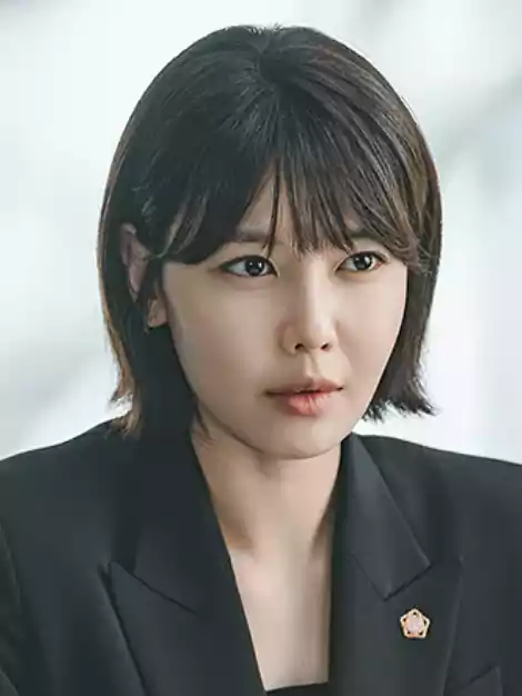 Idol Eye cast: Full Characters Guide for the ENA drama | 아이돌아이 2 Idol Eye cast_Idol Eye ENA drama3_1Maeng Sena_played by Choi Sooyoung