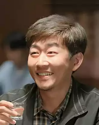 Pro Bono Kdrama Cast: A Kdrama About Lawyers | 프로보노 13 Pro Bono Kdrama cast_Kdrama about lawyers7_2Kim Joo-seop (played by Yeon Je-wook))