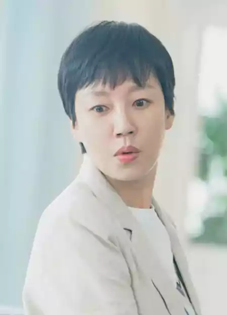Spring Fever(스프링 피버) Kdrama Cast: Full Cast, Characters & Relationships | tvN, 2026 15 Spring Fever Kdrama cast_Spring Fever Plot6_1Seo Hye-sook_played by Jin Kyung