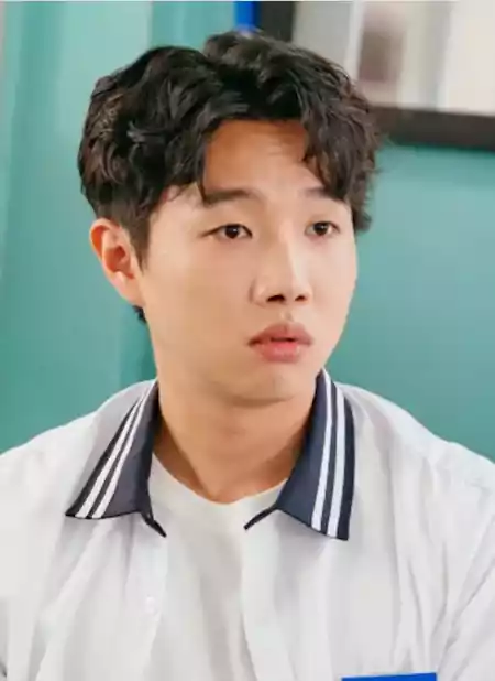 Spring Fever(스프링 피버) Kdrama Cast: Full Cast, Characters & Relationships | tvN, 2026 21 Spring Fever Kdrama cast_Spring Fever Plot6_7Kim Min-guk_played by Choi In-woo