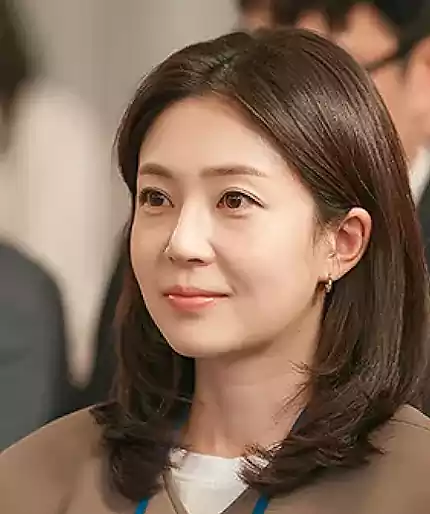 The Judge Returns Cast & Episode Guide: Full Character List (2026) | 판사 이한영 19 The Judge Returns Cast_episode guide_character6_2Song Na-yeon_played by Baek Jin-hee