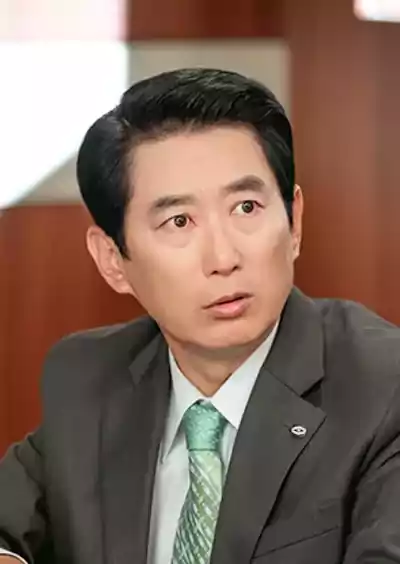 Undercover Miss Hong Cast & Character Relationship Guide | 언더커버 미쓰홍 19 Undercover Miss Hong K-Drama Cast_character relationship7_1Yoon Jae-beom
