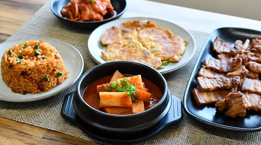 What Is Kimchi? Korea’s Most Famous Fermented Food | 김치 7 what is kimchi_korean kimchi6_How to Eat