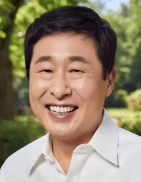 Confused About Phantom Lawyer Cast? & Plot & Full Explanation | 신이랑 법률사무소 11 Phantom Lawyer Cast2_3_2Na-hyun’s Father_played by Lee Dae-yeon