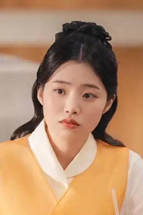Who is Who in the Perfect Crown Cast: An In-depth Look at '21세기 대군부인' 7 Perfect Crown Cast2_2Lee Ah-reum_Played by Choi Ji-su