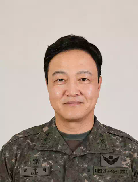 The Ultimate Guide to The Legend of Kitchen Soldier Cast: Plot & Review | 취사병 전설이 되다 12 The Legend of Kitchen Soldier Cast_Baek Chun-ik_Played by Jung Woong-in