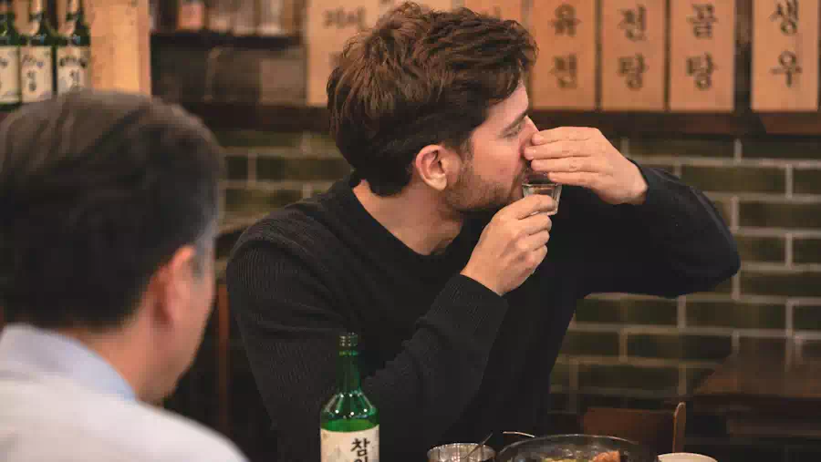 Korean Drinking Culture: Essential Rules for Sharing Soju(소주) 4 Soju etiquette in Korea