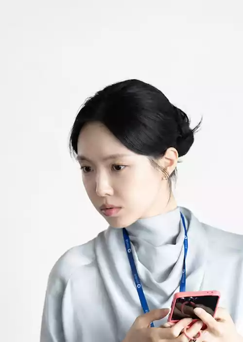 Agent Kim Reactivated Cast Guide: From Average Dad to Elite Operative in the Hit Netflix K-Drama | 김부장 6 Son Na-eun as secret agent Jeong Sang-ah, joining the Agent Kim Reactivated Cast in this suspenseful K-Drama thriller